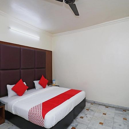 Oyo Hotel Ashoka International Kanpur Esterno foto