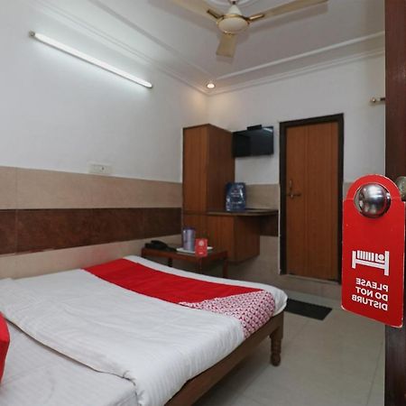 Oyo Hotel Ashoka International Kanpur Esterno foto