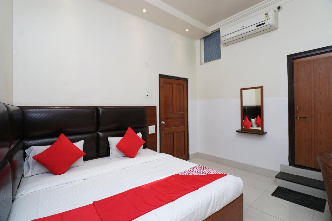 Oyo Hotel Ashoka International Kanpur Esterno foto