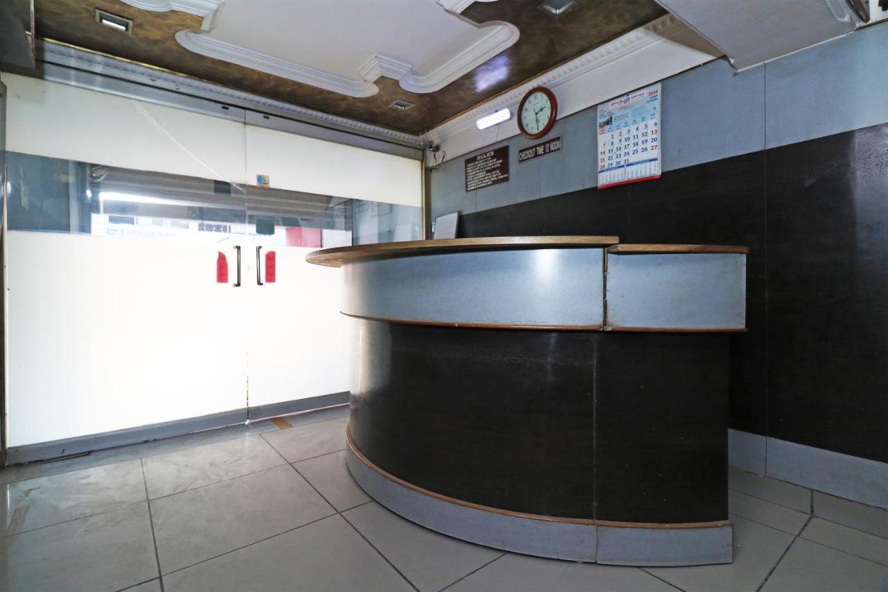 Oyo Hotel Ashoka International Kanpur Esterno foto