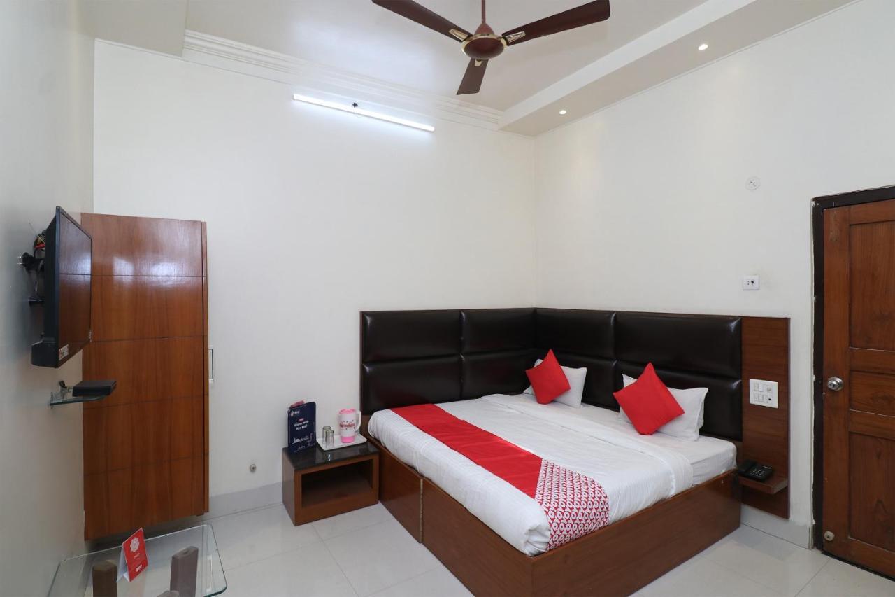 Oyo Hotel Ashoka International Kanpur Esterno foto