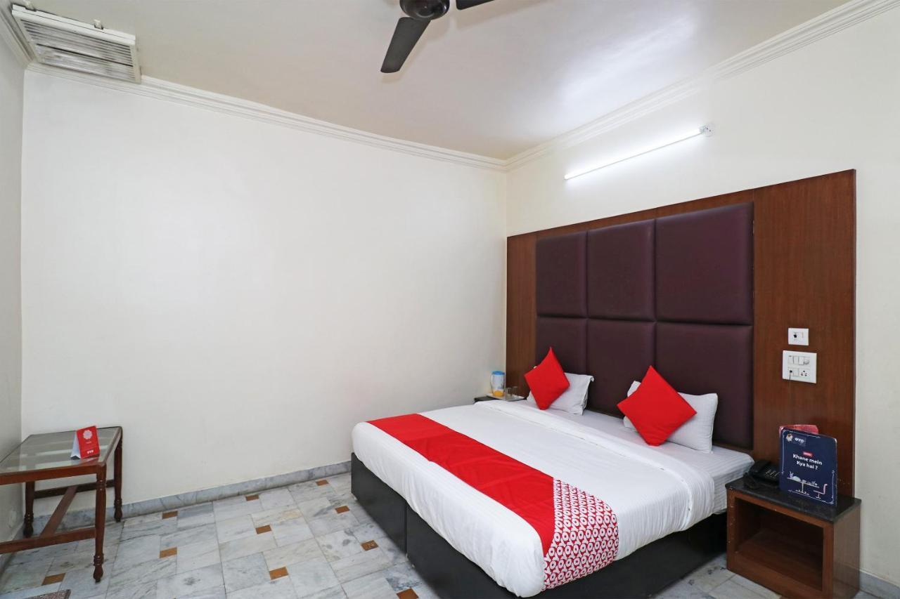 Oyo Hotel Ashoka International Kanpur Esterno foto