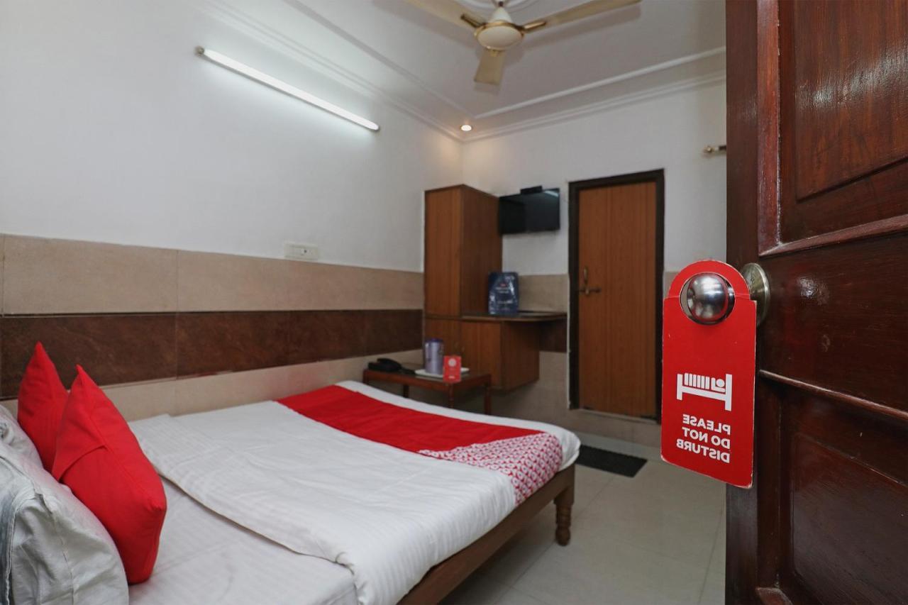 Oyo Hotel Ashoka International Kanpur Esterno foto